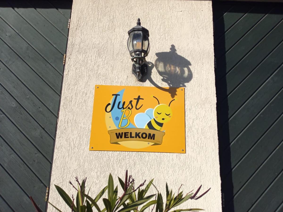 Justb Hotel Riemst Luaran gambar